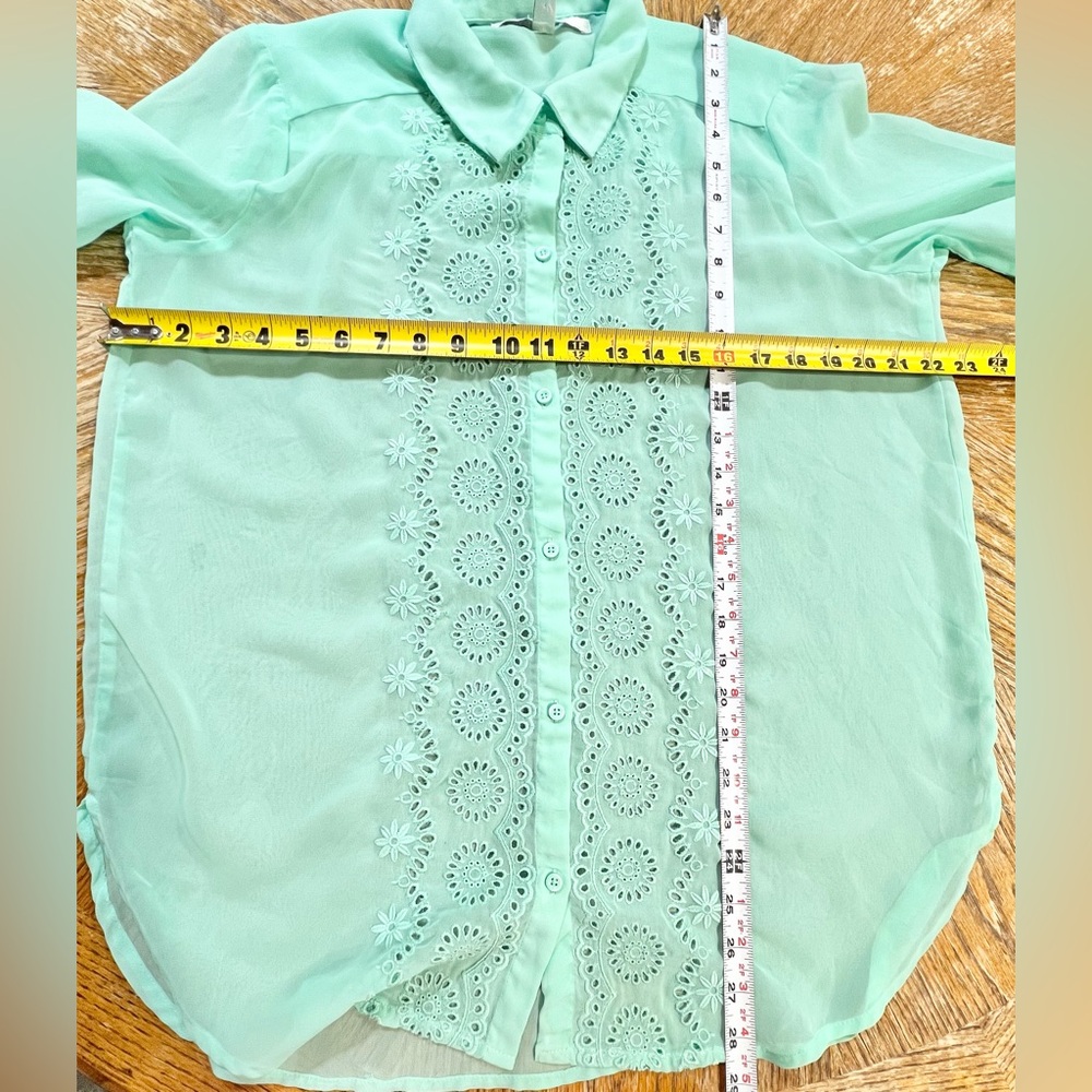 Seafoam aqua eyelet floral lace button down shirt blouse lightweight sheer beach - Picture 12 of 12